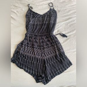 H&M Beach Jumper Geometric Pattern